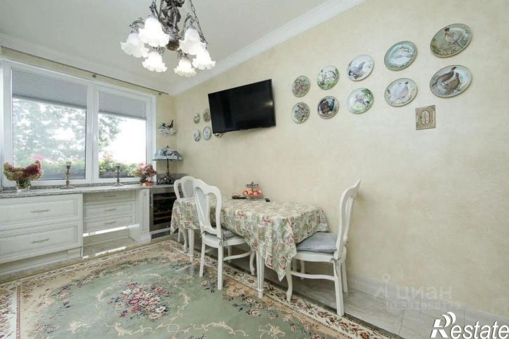 2-комн квартира ул Онежская, 8,  д. 8