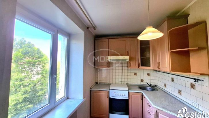2-комн квартира ул Космонавта Леонова, 16,  д. 16