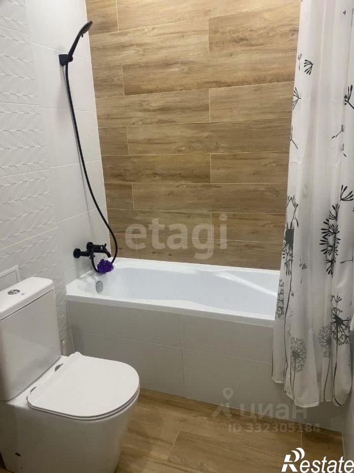 2-комн квартира ул Карташева, 42,  д. 42