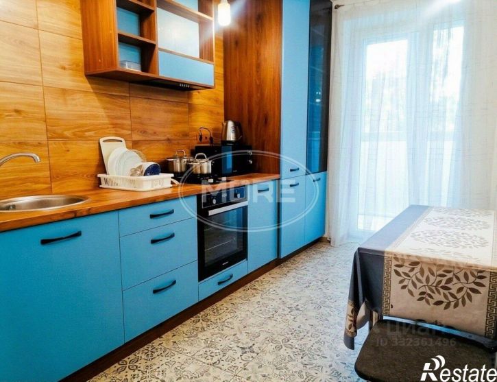 1-комн квартира ул Подполковника Емельянова, 242В 2,  д. 242В 2,  к. 2