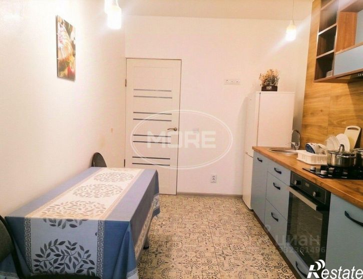 1-комн квартира ул Подполковника Емельянова, 242В 2,  д. 242В 2,  к. 2