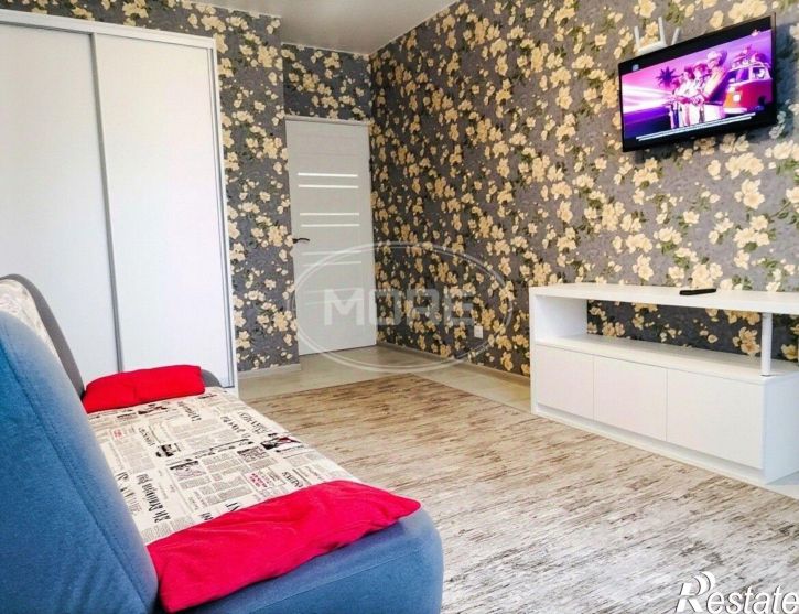 1-комн квартира ул Подполковника Емельянова, 242В 2,  д. 242В 2,  к. 2