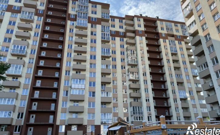 2-комн квартира ул Генерала Толстикова, 8,  д. 8