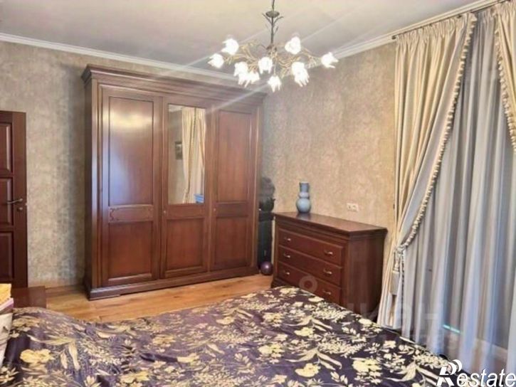 4-комн квартира ул Чапаева, 8А,  д. 8А