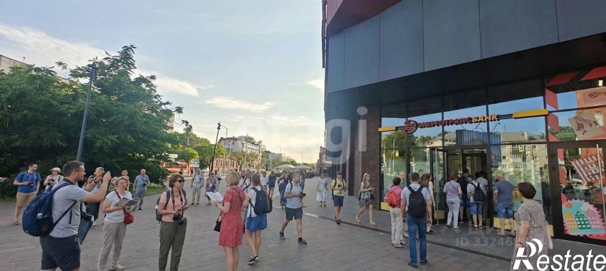 Купить торговое помещение за 20 911 500 рублей на ул Профессора Баранова, 1