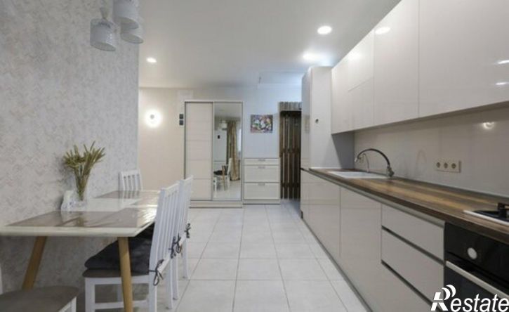 4-комн квартира ул Тургенева, 5,  д. 5