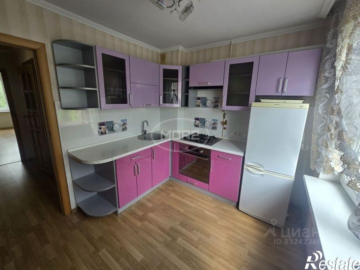 3-комн квартира ул Артиллерийская, 39,  д. 39