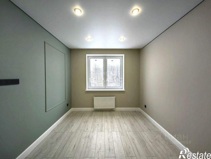 2-комн квартира улица Сержанта Мишина, 83к2