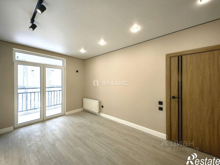 2-комн квартира улица Сержанта Мишина, 83к2