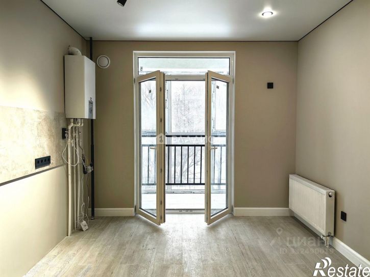 2-комн квартира улица Сержанта Мишина, 83к2