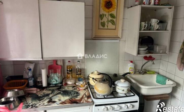 3-комн квартира ул Лужская, 50,  д. 50