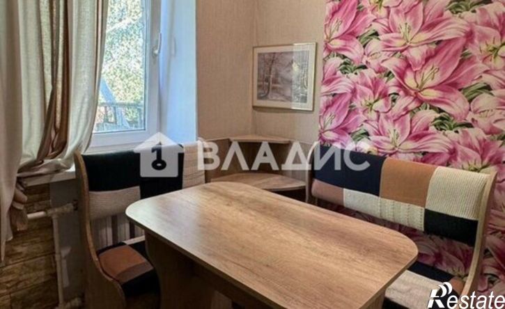 1-комн квартира ул Подполковника Емельянова, 274,  д. 274