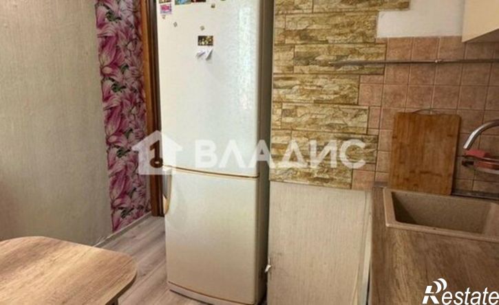 1-комн квартира ул Подполковника Емельянова, 274,  д. 274