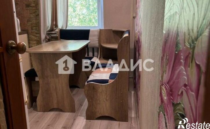 1-комн квартира ул Подполковника Емельянова, 274,  д. 274