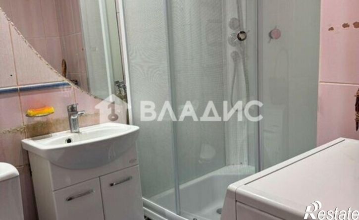 1-комн квартира ул Подполковника Емельянова, 274,  д. 274