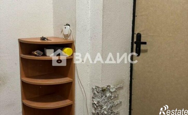 1-комн квартира ул Подполковника Емельянова, 274,  д. 274