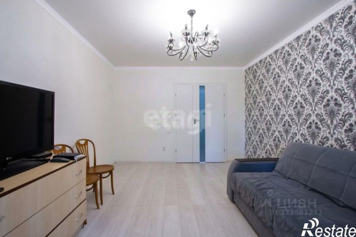 3-комн квартира ул Чаадаева, 37,  д. 37