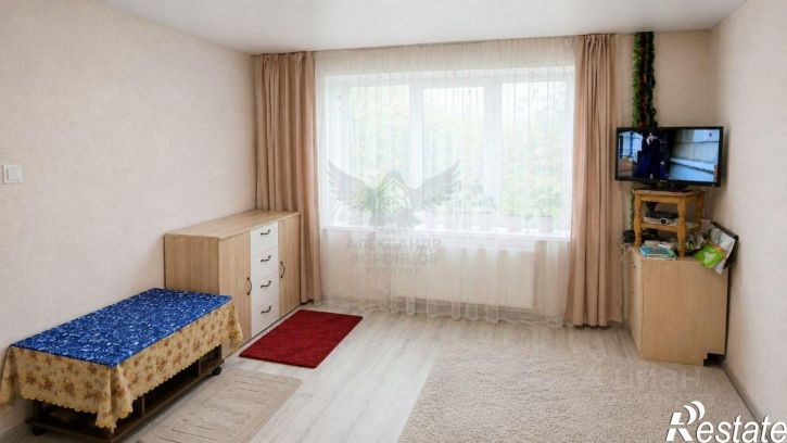 3-комн квартира ул Сурикова, 8,  д. 8