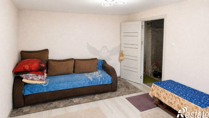 3-комн квартира ул Сурикова, 8,  д. 8