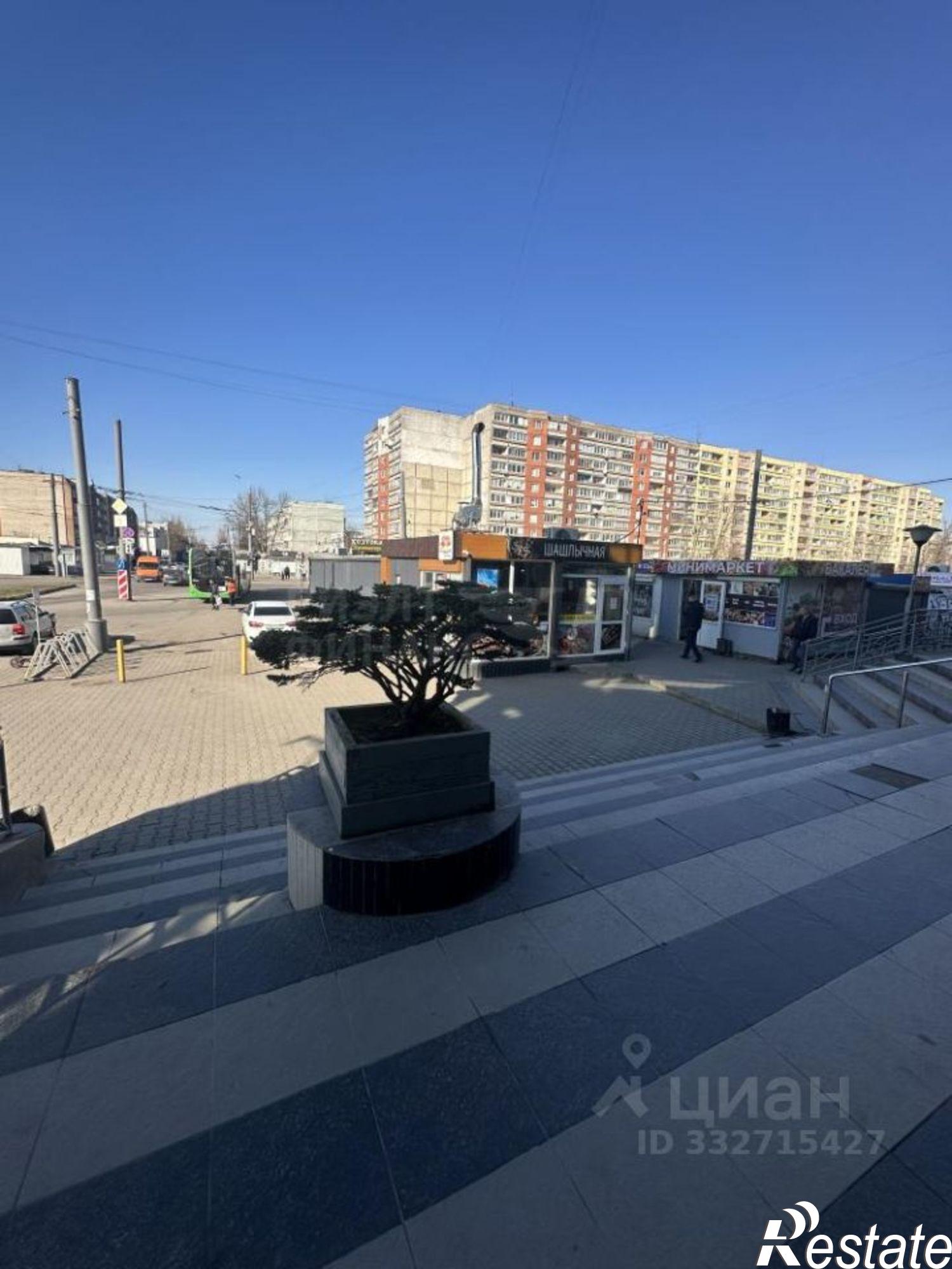 Купить торговое помещение за 2 000 020 рублей на ул Интернациональная, 30