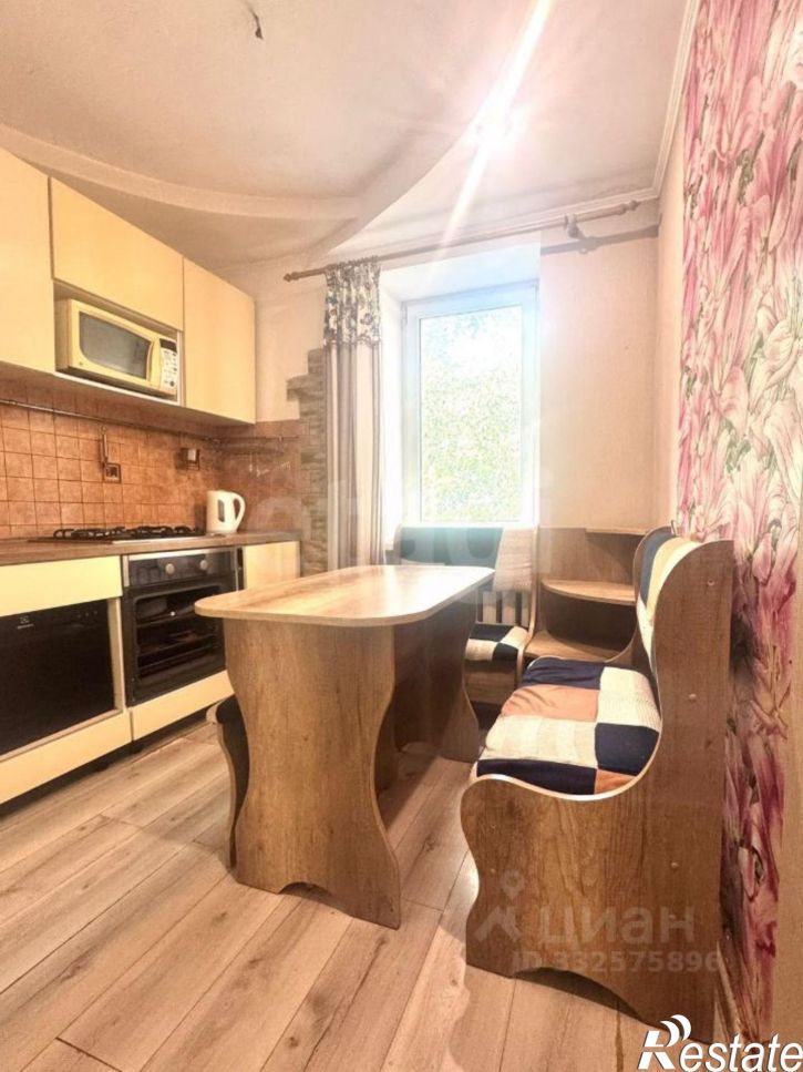 1-комн квартира ул Подполковника Емельянова, 282,  д. 282