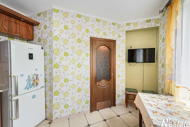 2-комн квартира Россия, Дзержинского ул, 98