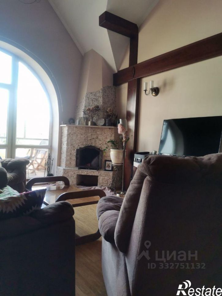 4-комн квартира ул Земельная, 14,  д. 14