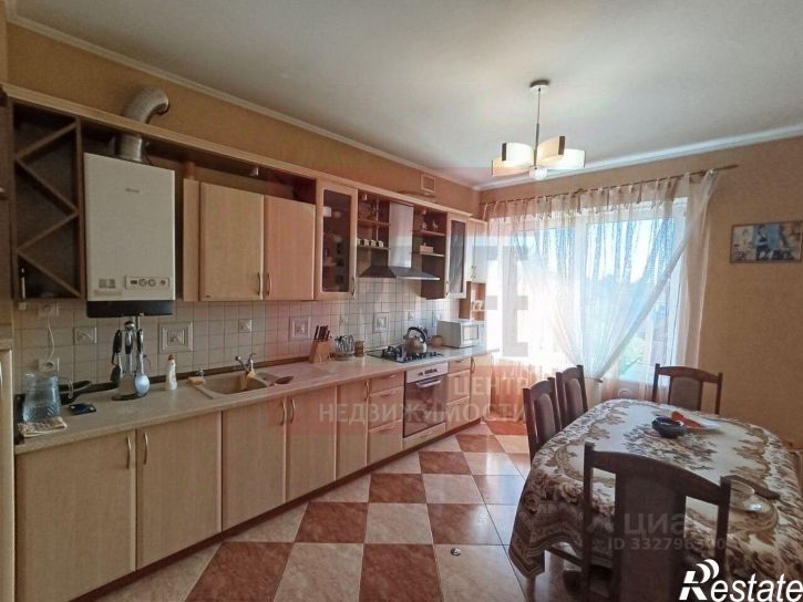4-комн квартира ул Лесопарковая, 11,  д. 11