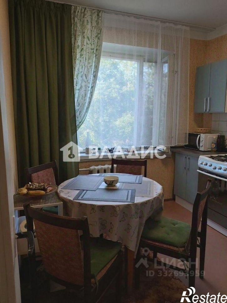 3-комн квартира ул Чаадаева, 31,  д. 31