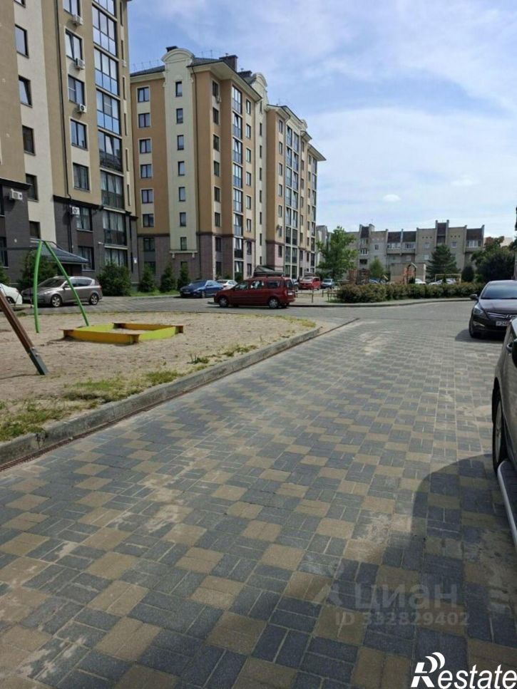 3-комн квартира ул Каштановая аллея, 103,  д. 103