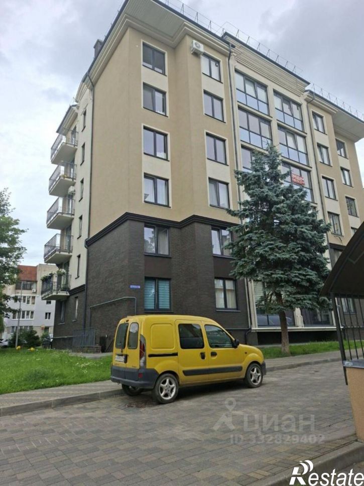 3-комн квартира ул Каштановая аллея, 103,  д. 103