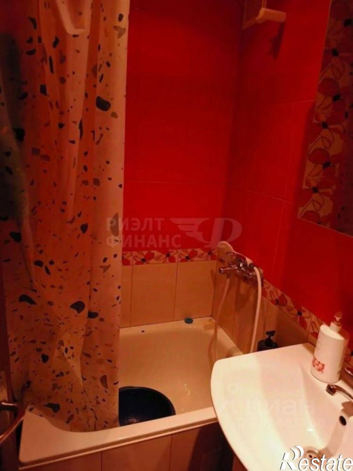 Комната ул Подполковника Емельянова, 270,  д. 270