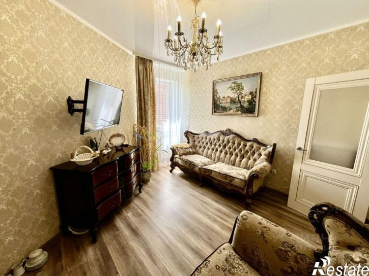 2-комн квартира пр-кт Победы, 87,  д. 87