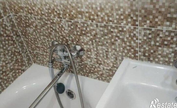 2-комн квартира ул Космонавта Леонова, 44,  д. 44