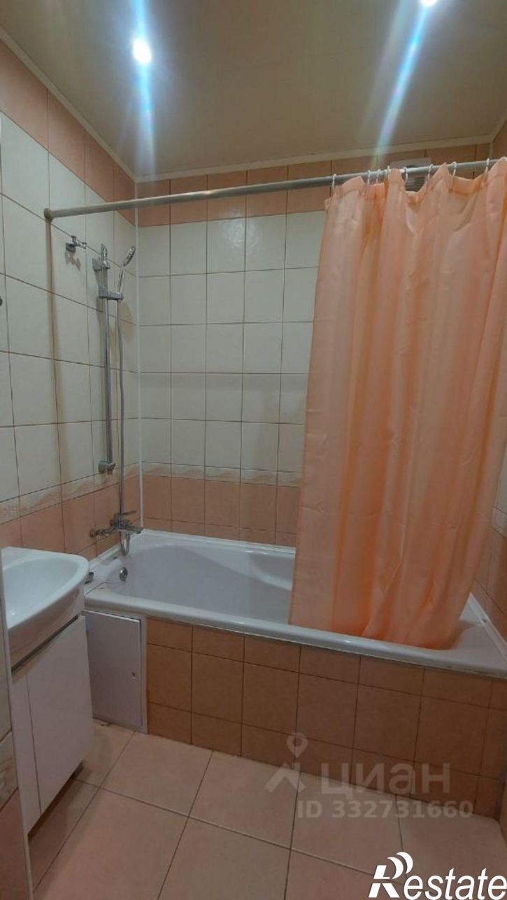 3-комн квартира пр-кт Победы, 144Г,  д. 144Г