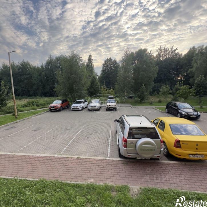 2-комн квартира ул Дзержинского, 168В,  д. 168В