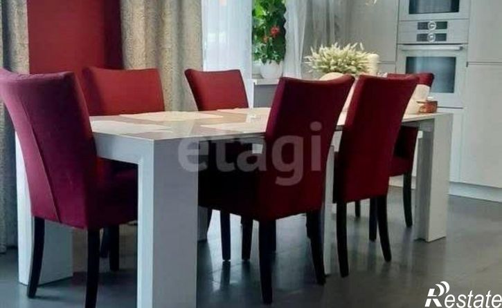 4-комн квартира Калининград, улица Космонавта Леонова, 55к1