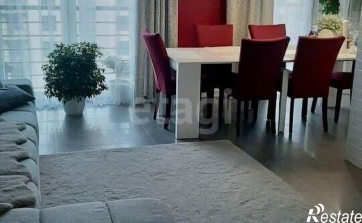 4-комн квартира Калининград, улица Космонавта Леонова, 55к1