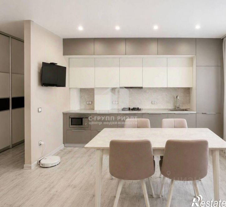 2-комн квартира Калининград, улица Старшины Дадаева, 58
