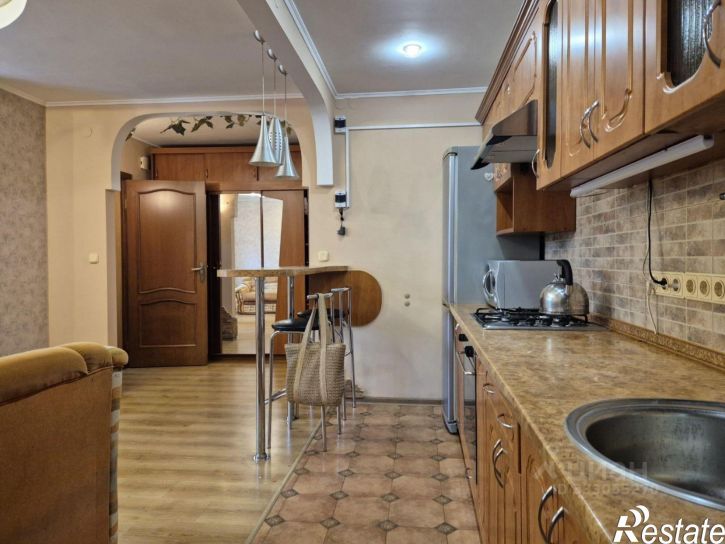 2-комн квартира пр-кт Победы, 130,  д. 130