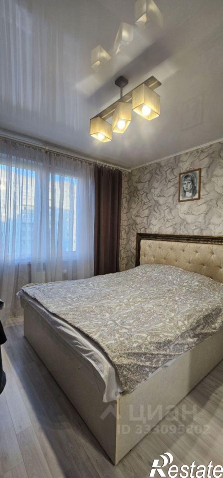 3-комн квартира ул Генерала Челнокова, 32,  д. 32
