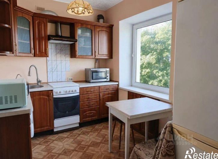 2-комн квартира ул Подполковника Емельянова, 310,  д. 310