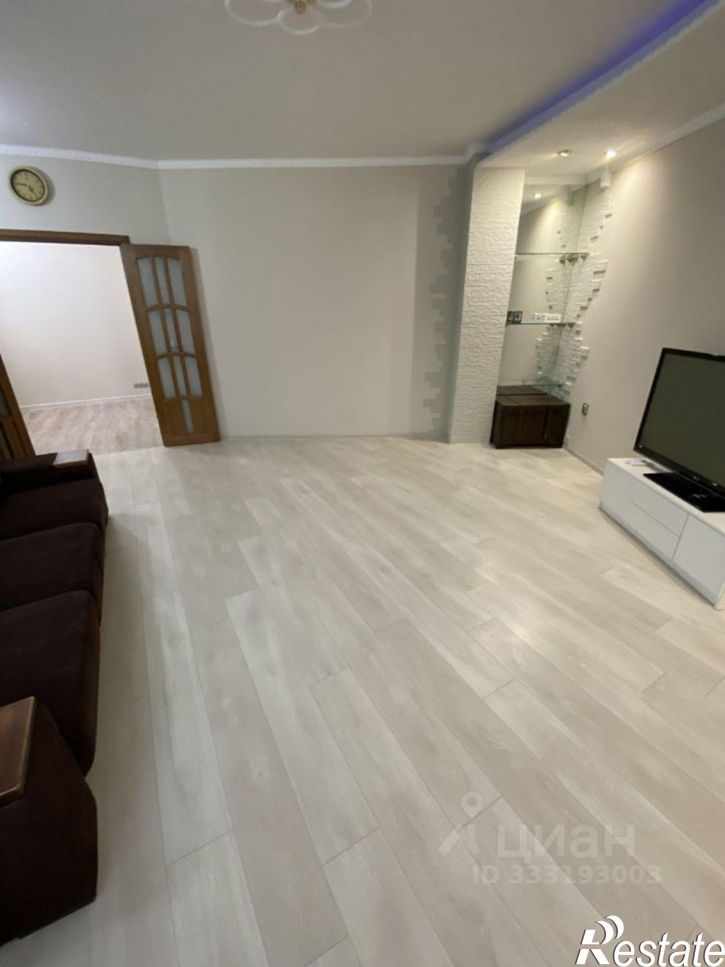 2-комн квартира ул Гайдара, 122 2,  д. 122 2,  к. 2