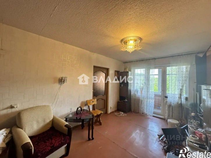 2-комн квартира ул Чекистов, 102,  д. 102