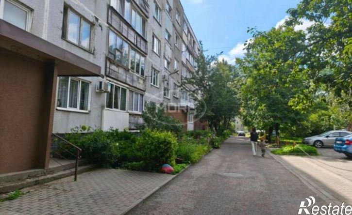 3-комн квартира ул Дзержинского, 102Г,  д. 102Г