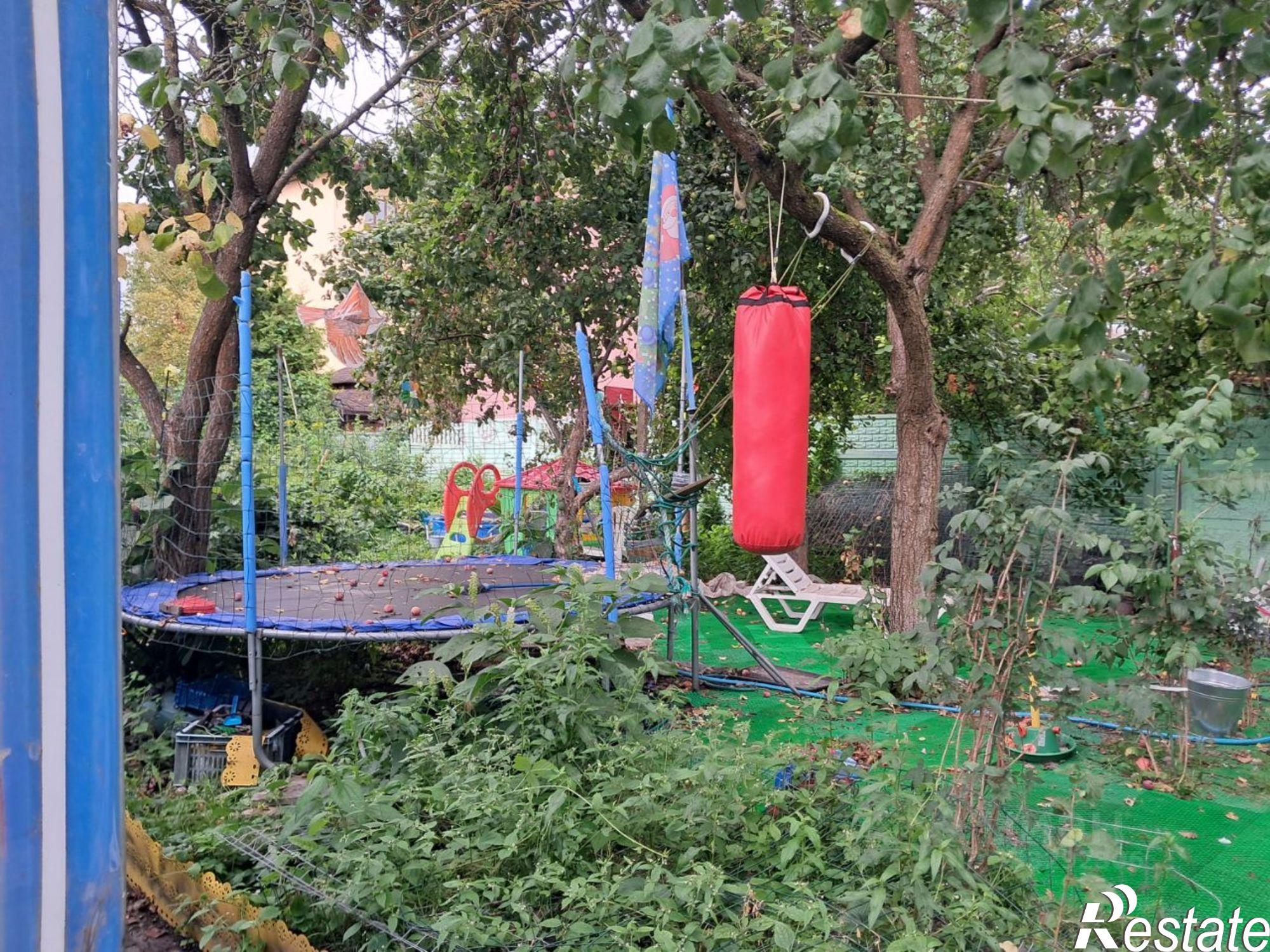 Купить дачу, дом, коттедж за 18 000 000 рублей на ул Лобачевского, 7