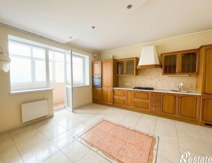 3-комн квартира ул Земельная, 20,  д. 20