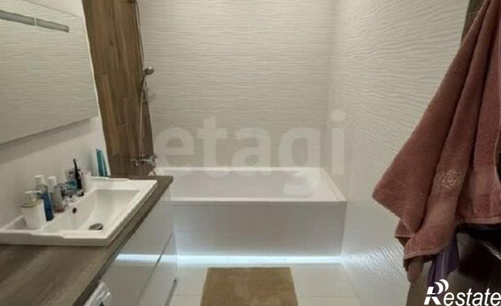 3-комн квартира ул Тихоокеанская, 44,  д. 44