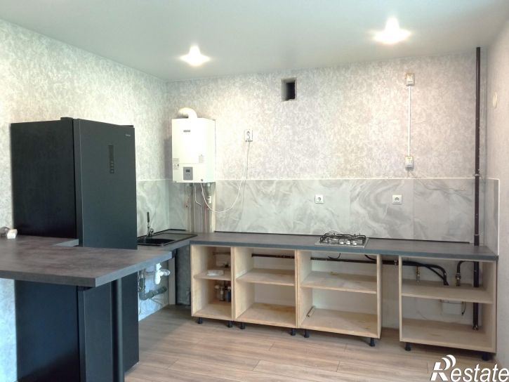 3-комн квартира Россия, Победы пр-кт, 251