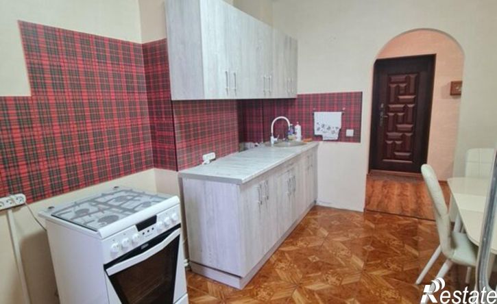 2-комн квартира ул О.Кошевого, 15,  д. 15